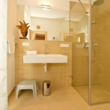 Strandresidenzen Bansin Schloonpalais 4 제바트헤링스도르프